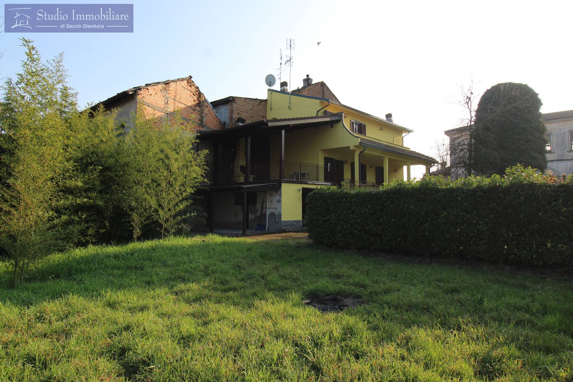 Casa indipendente in vendita a Bressana Bottarone