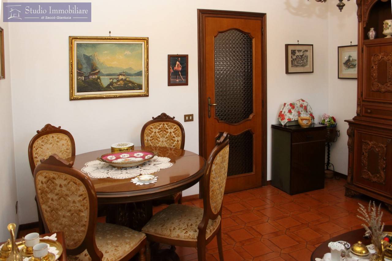 Casa di Paese in vendita a Bressana Bottarone