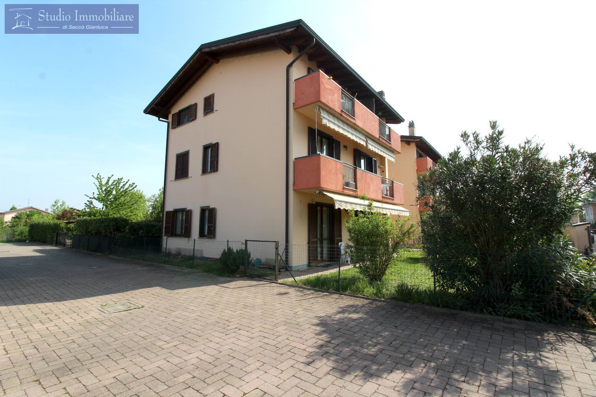 Appartamento in vendita a Bressana Bottarone