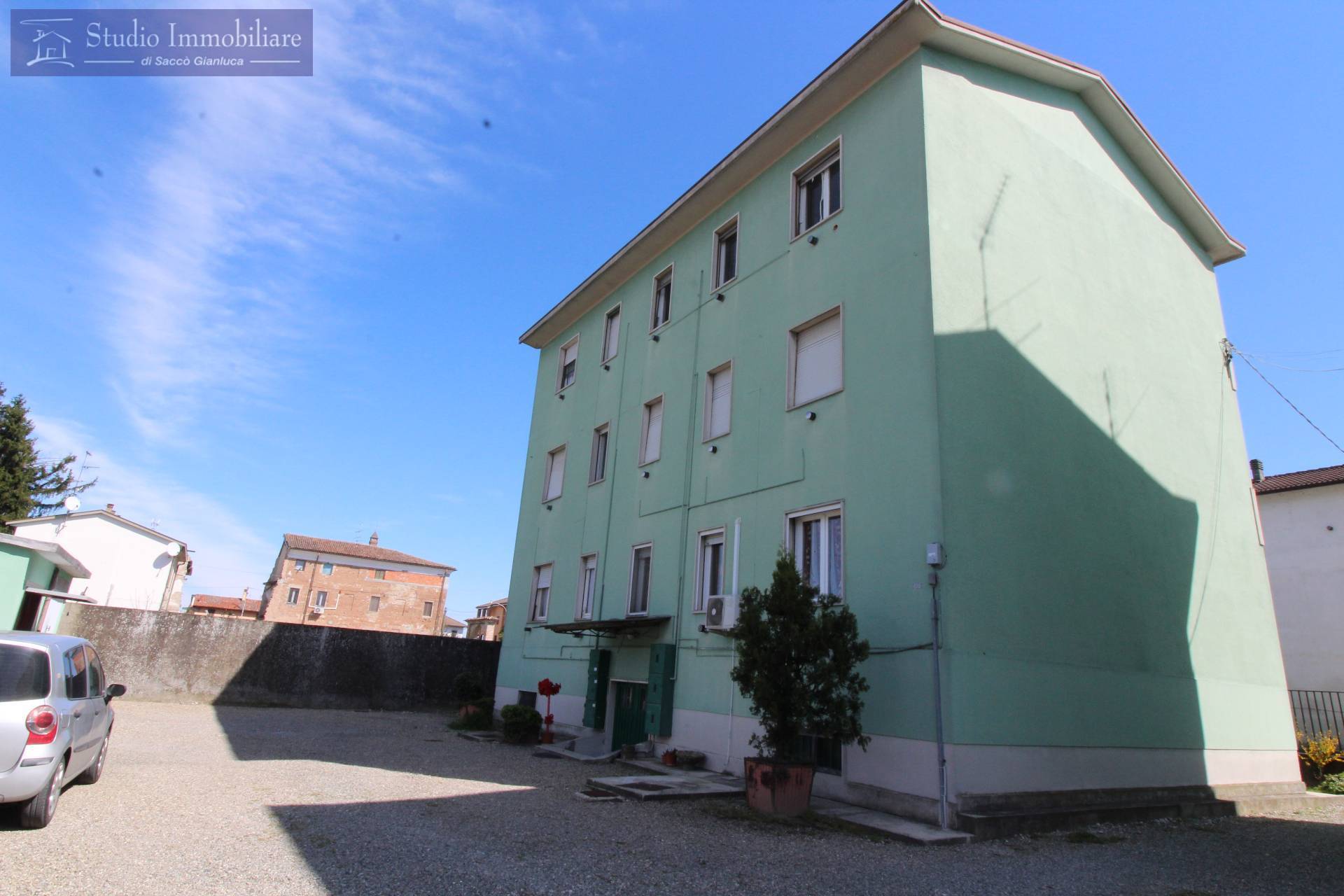 Appartamento in vendita a Bressana Bottarone