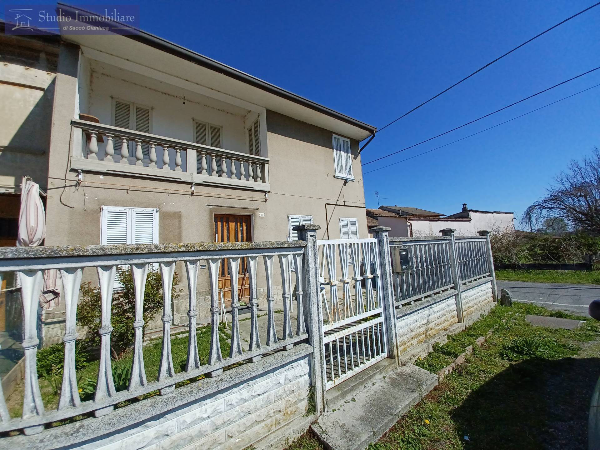 Casa di Paese in vendita a Rea