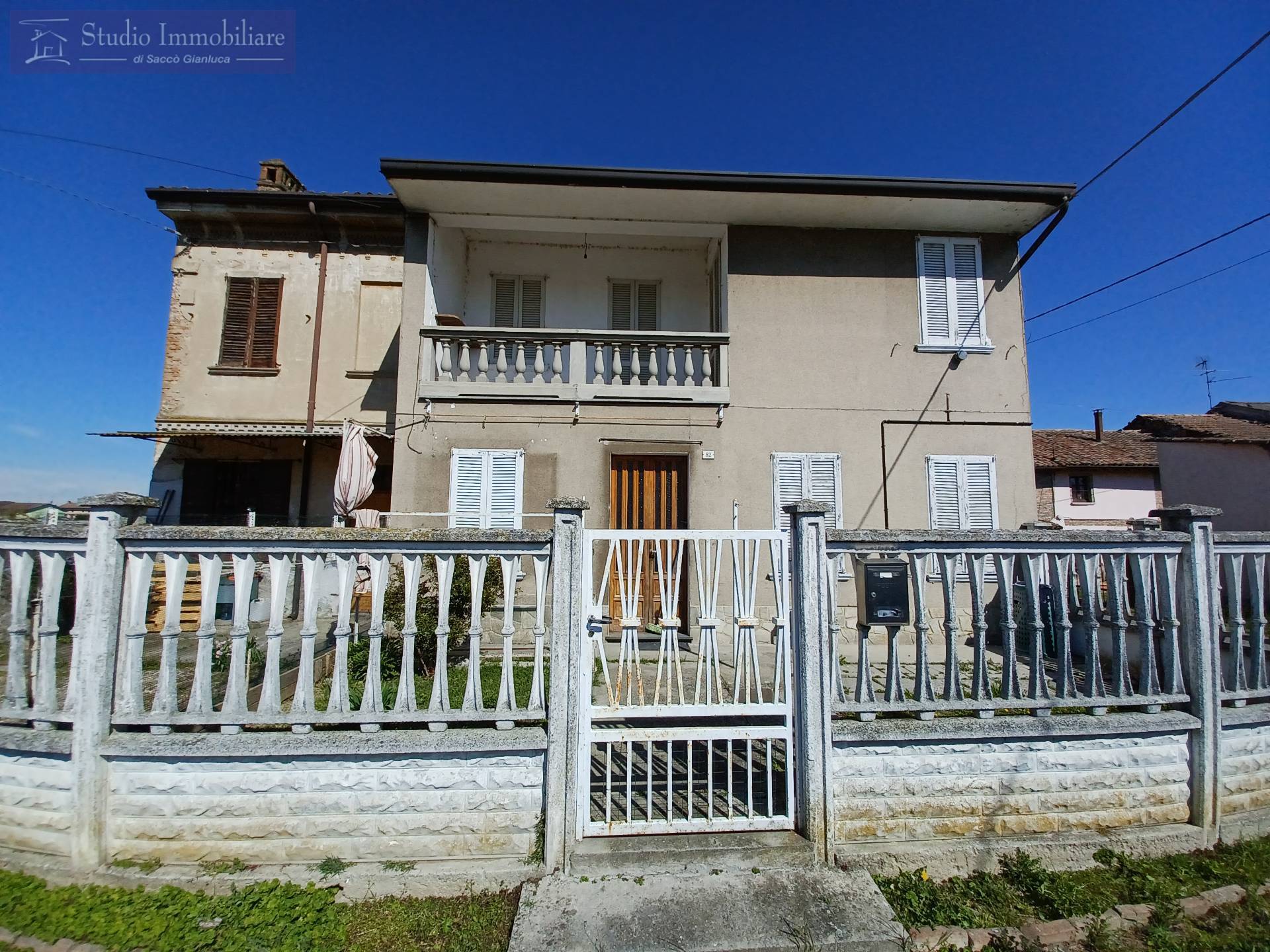 Casa di Paese in vendita a Rea