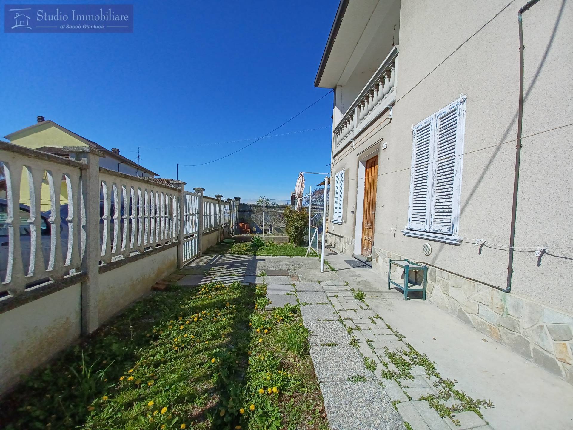 Casa di Paese in vendita a Rea