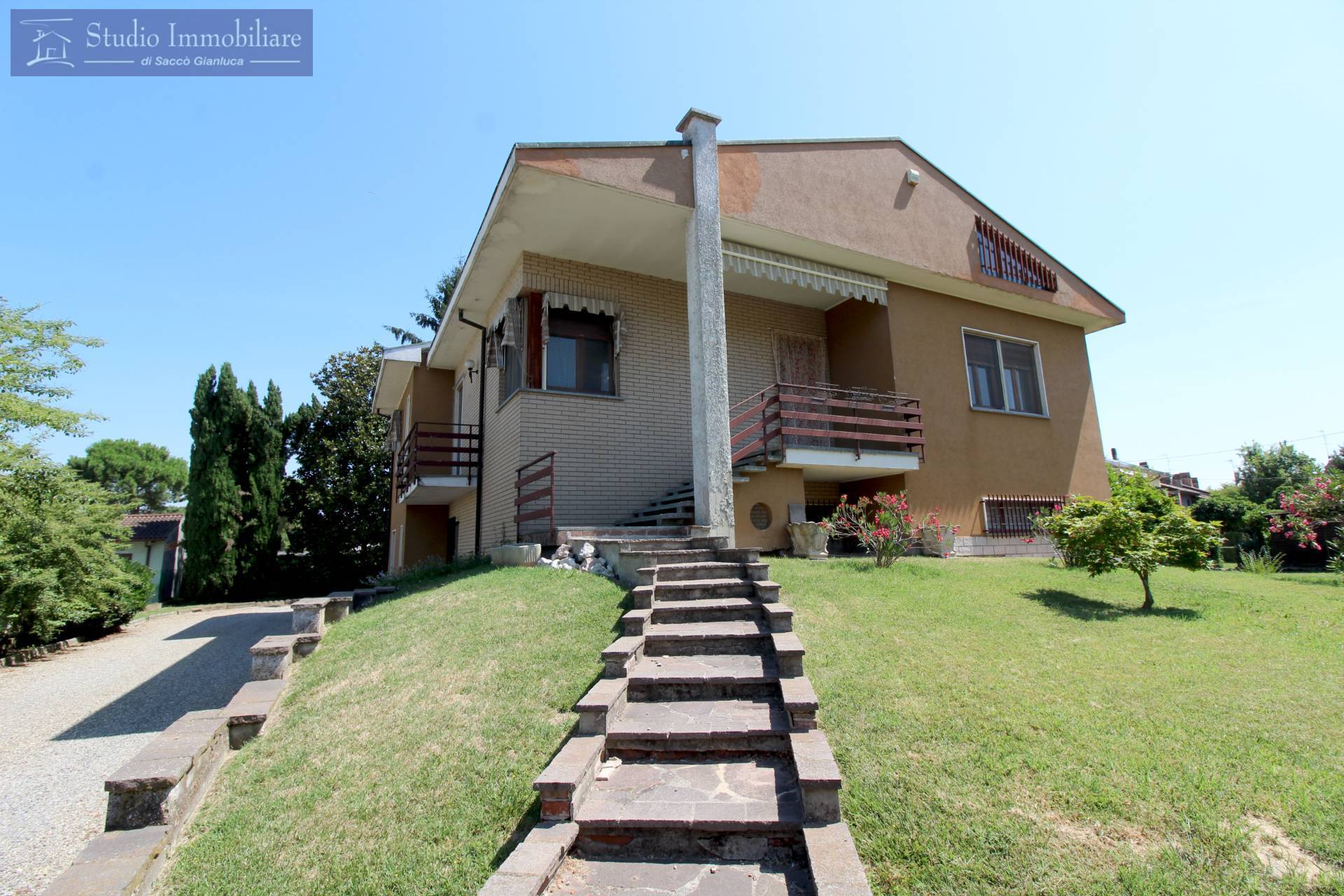 Villa Unifamigliare in vendita a Rea