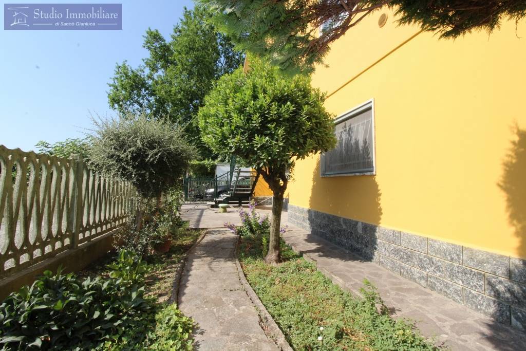 Casa indipendente in vendita a Bressana Bottarone