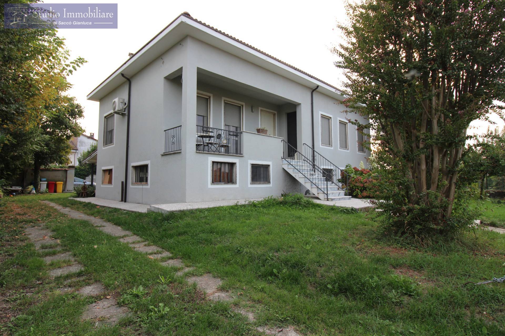Villa Unifamigliare in vendita a Bressana Bottarone