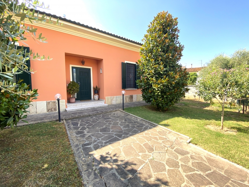 Trilocale con giardino a Montecatini-Terme