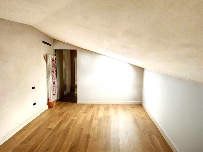 Trilocale con terrazzo a Montecatini-Terme