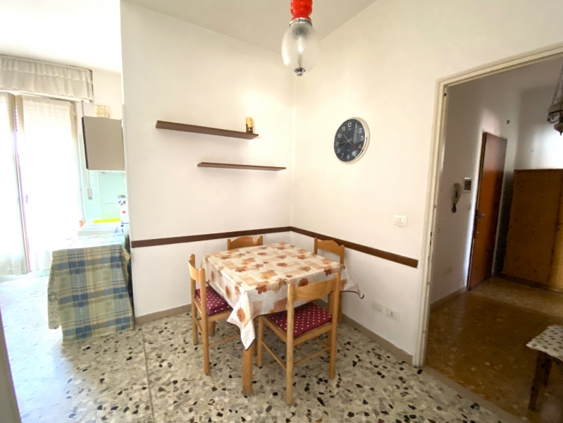 Trilocale con terrazzo a Montecatini-Terme