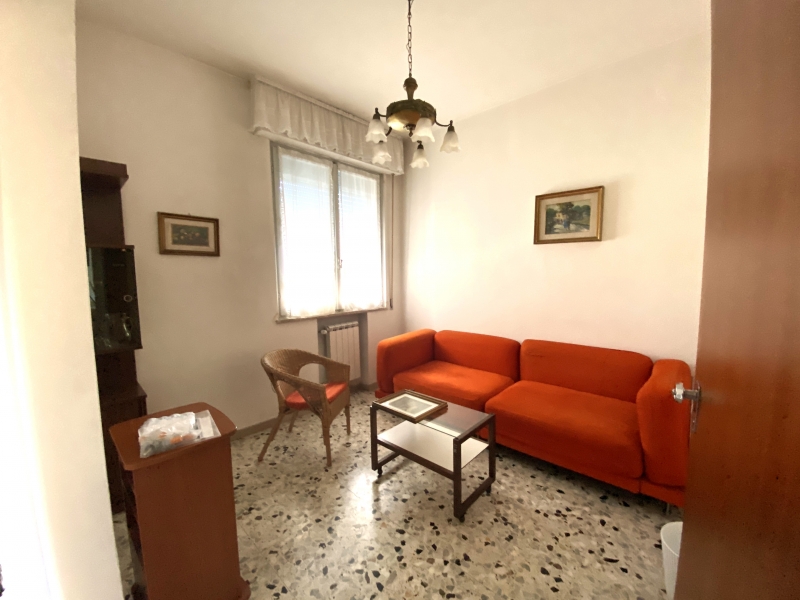 Trilocale con terrazzo a Montecatini-Terme