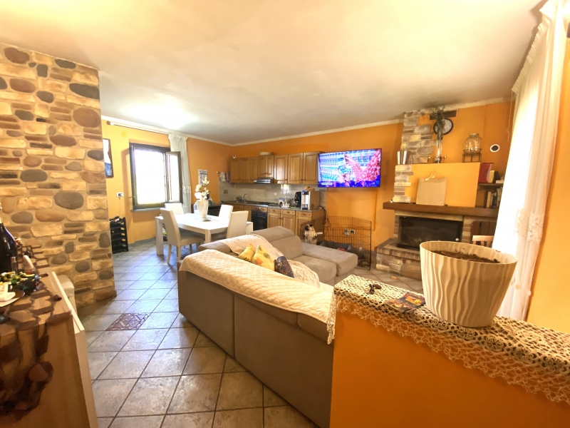 Quadrilocale arredato in affitto a Ponte Buggianese