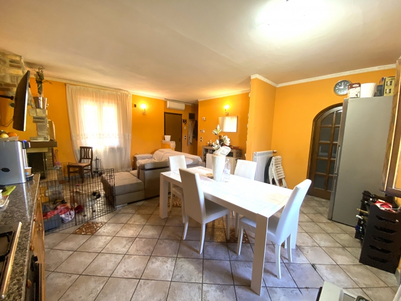 Quadrilocale arredato in affitto a Ponte Buggianese