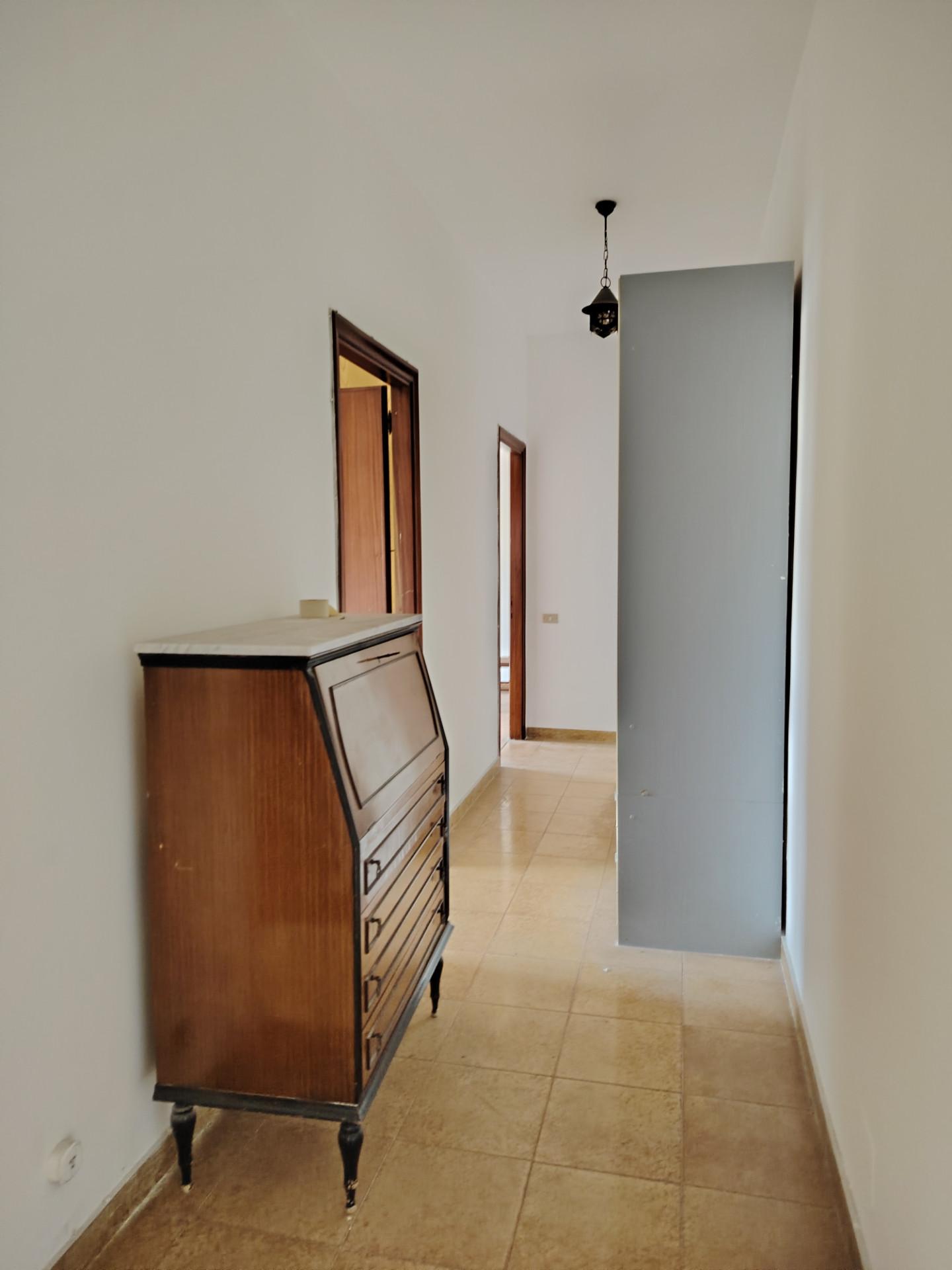 Appartamento da ristrutturare, Carrara marina di