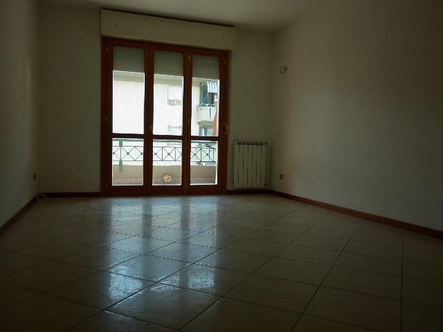Bilocale con terrazzo, Carrara avenza