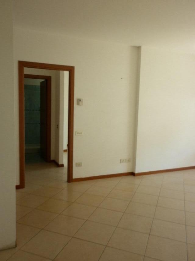 Bilocale con terrazzo, Carrara avenza
