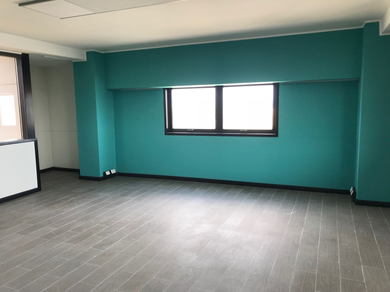 Ufficio in affitto in via dei castelli romani 0, Pomezia