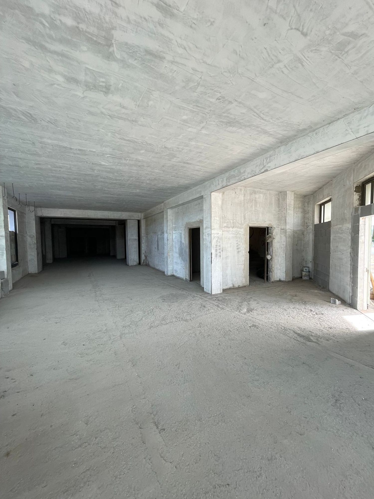 Ufficio in affitto in via dei castelli romani 0, Pomezia