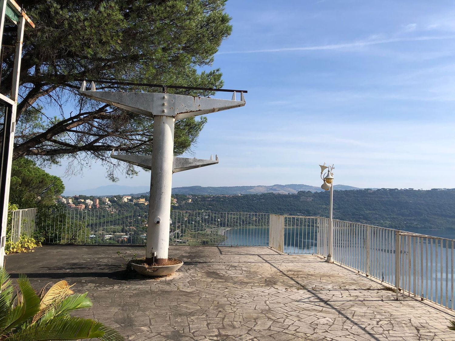Locale commerciale in vendita in viale viale bruno buozzi 6, Castel Gandolfo