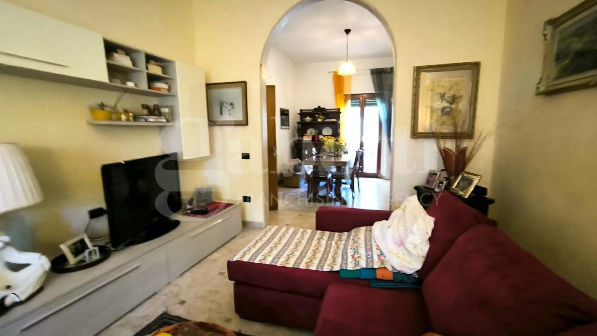 Villa con giardino a Follonica