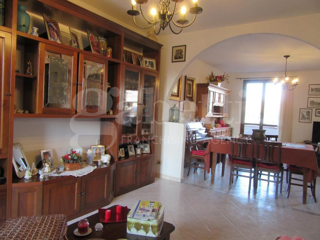 Appartamento con giardino a Gavorrano