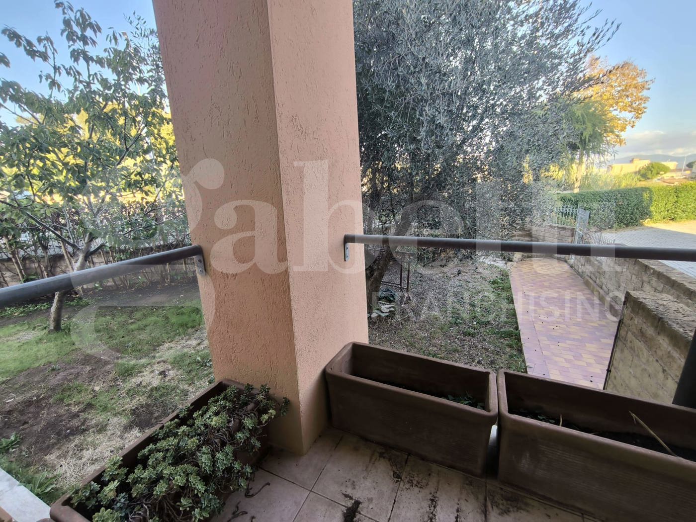 Trilocale con box a Follonica