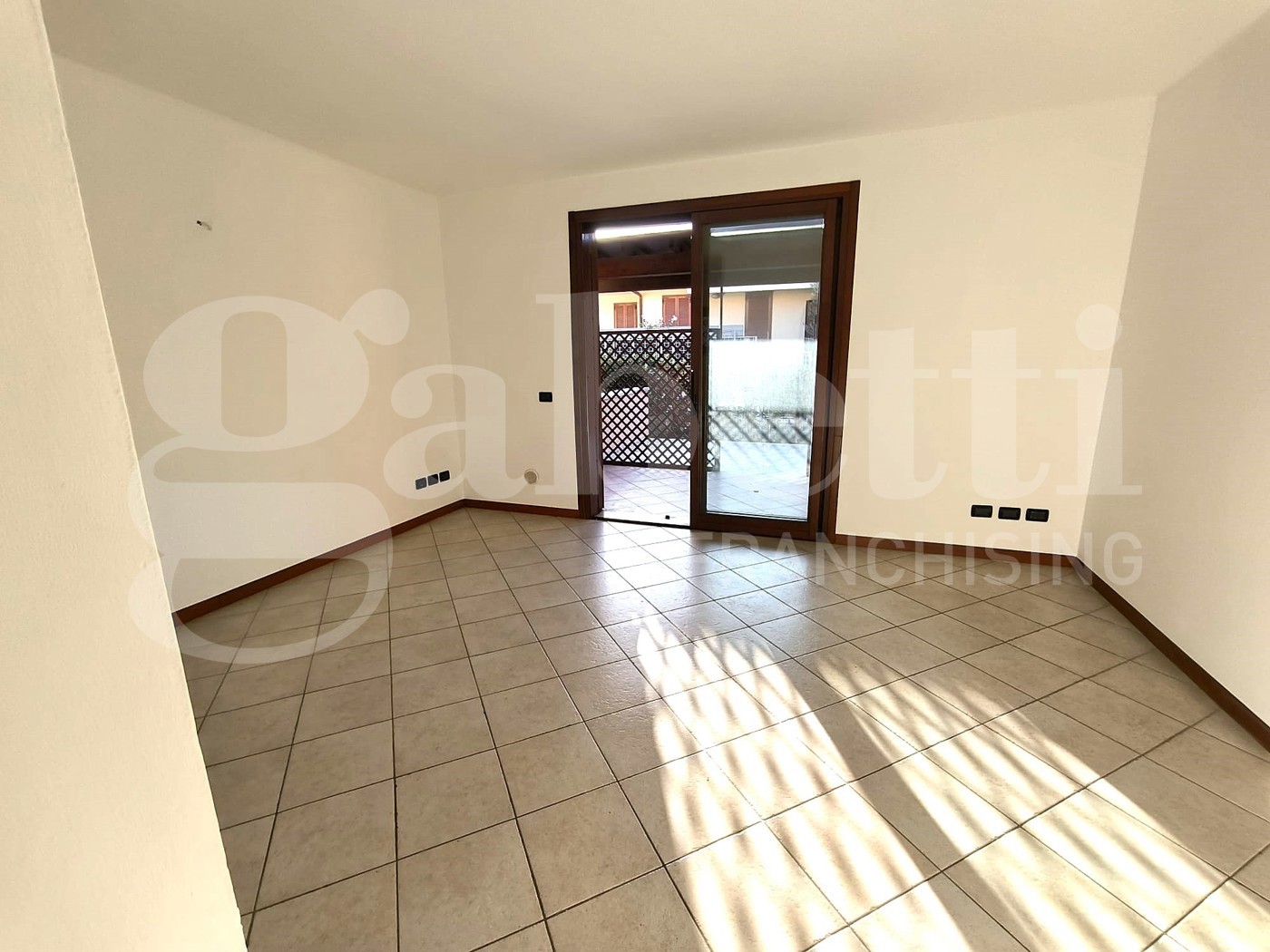 Trilocale con box a Follonica