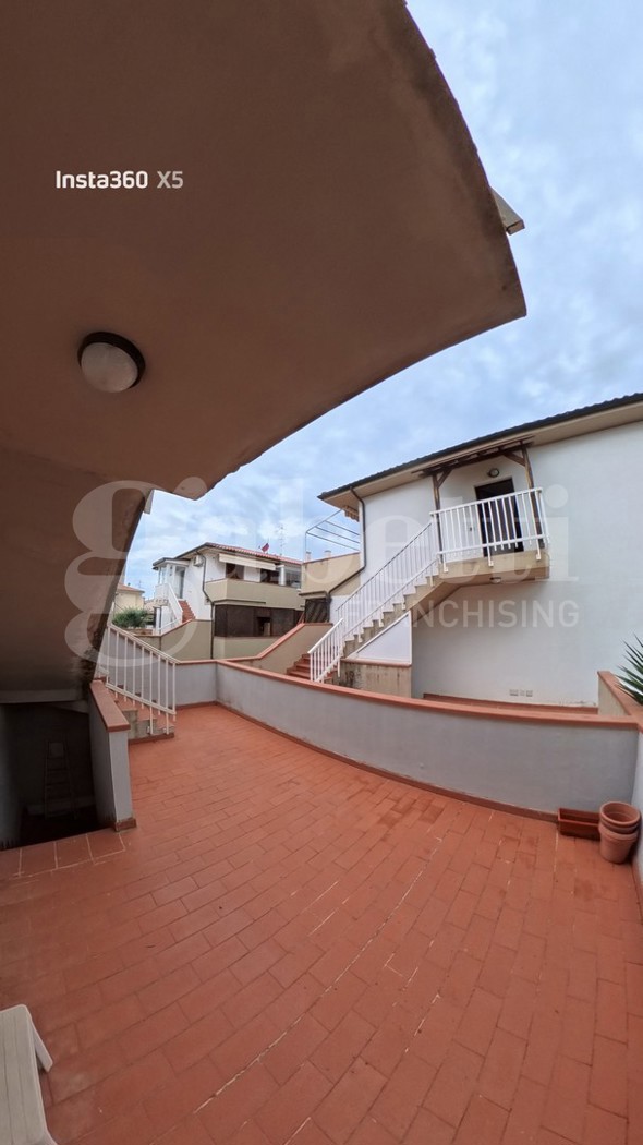 Quadrilocale con giardino a Follonica