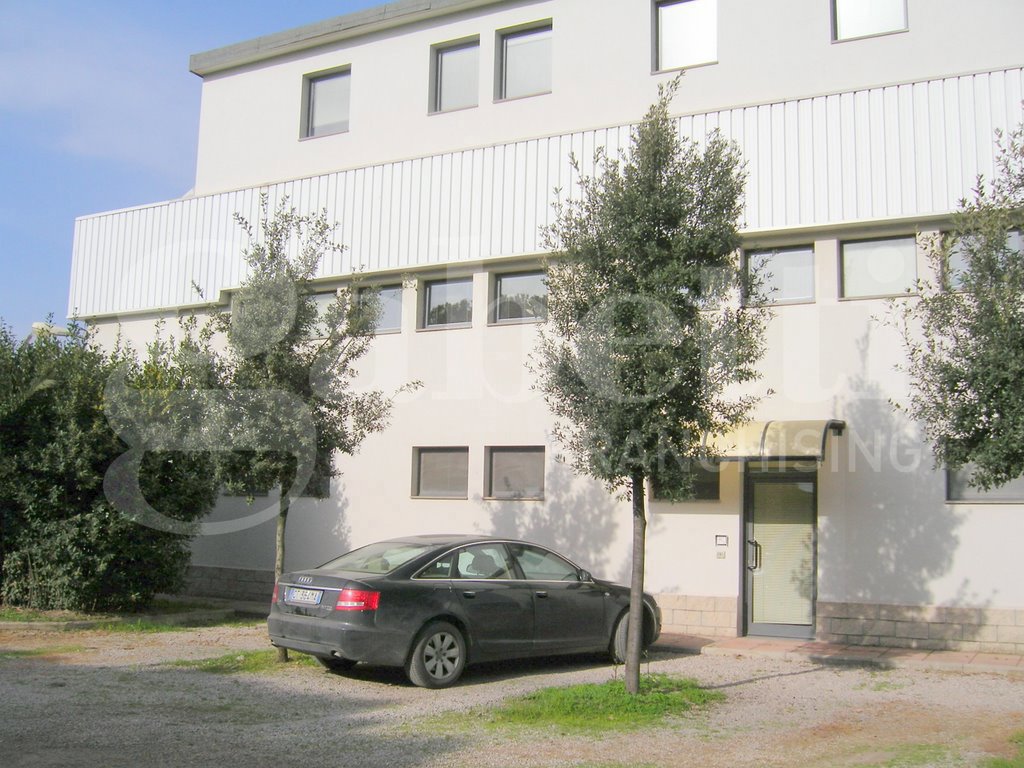 Magazzino in vendita a Scarlino