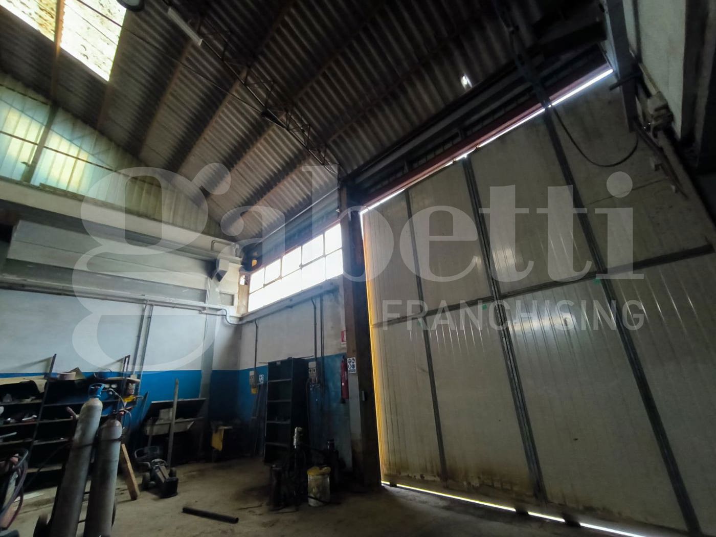 Magazzino in vendita a Scarlino