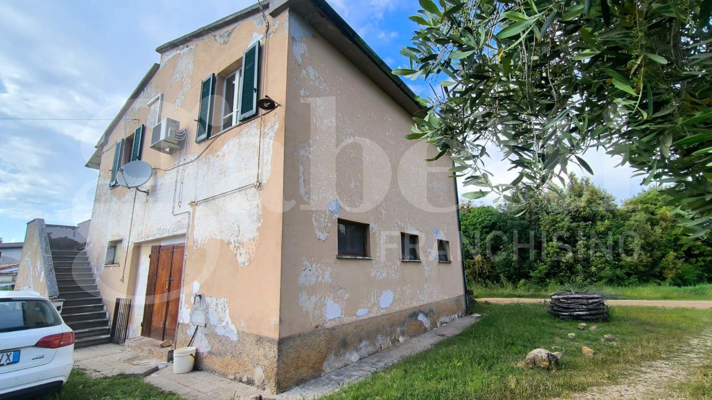 Casa indipendente con giardino a Massa Marittima
