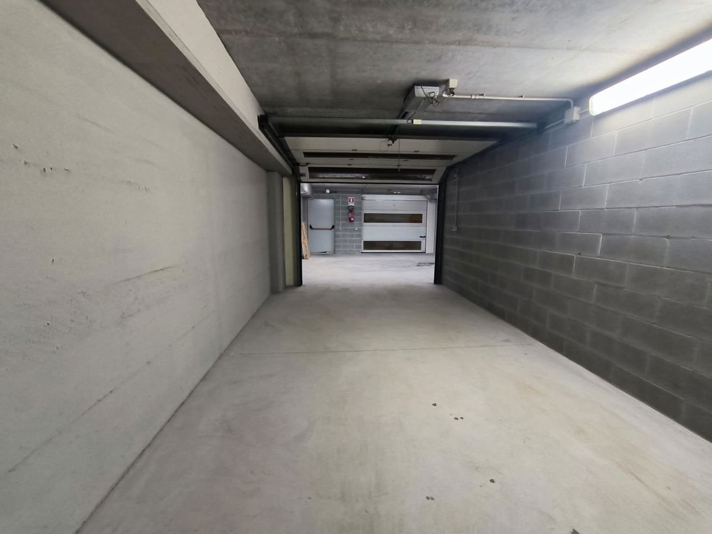 Box/Garage 20mq in vendita a Follonica