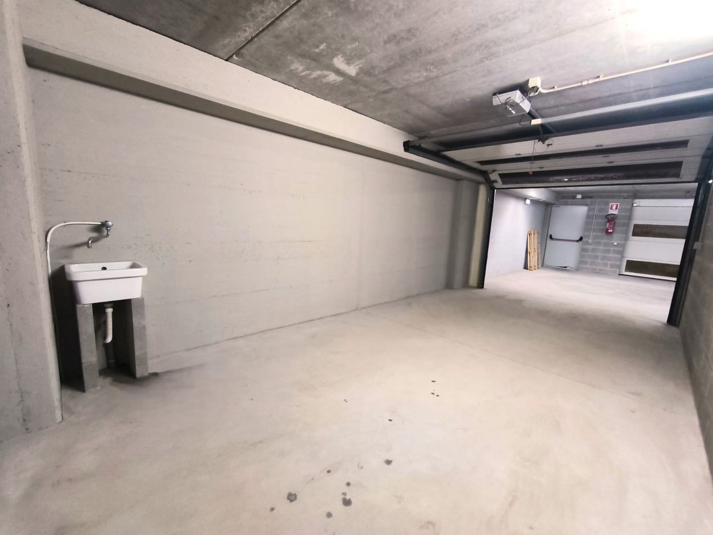 Box/Garage 20mq in vendita a Follonica