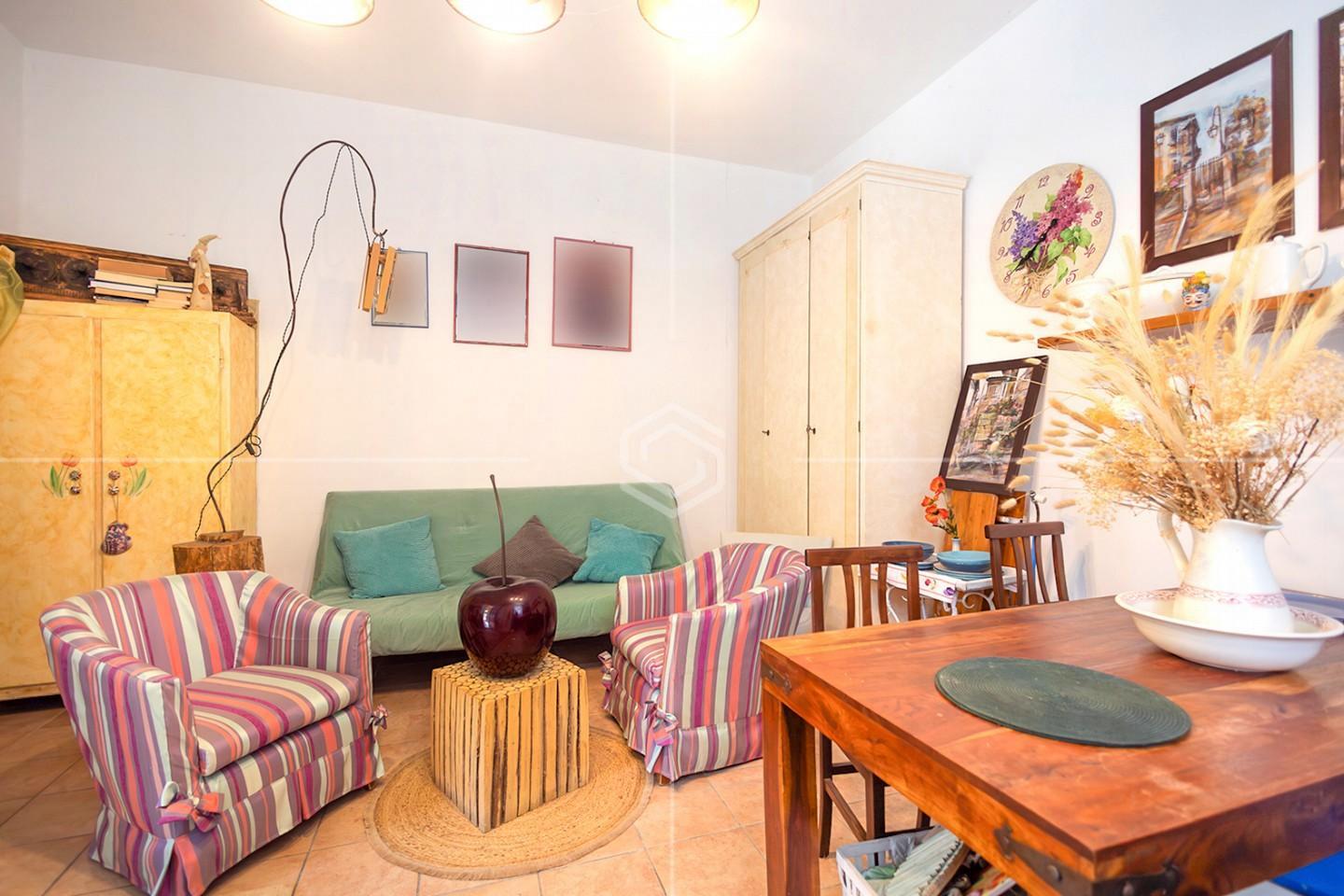 Villa Trifamiliari con giardino a Volterra