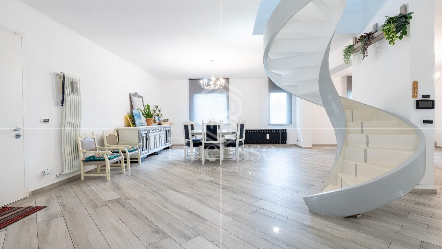 Villa con giardino a Santa Maria a Monte