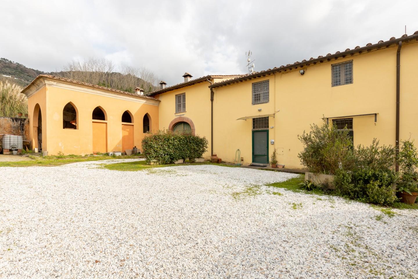 Appartamento con giardino, San Giuliano Terme pugnano