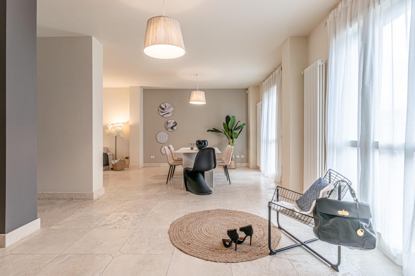 Casa indipendente con terrazzo a Viareggio