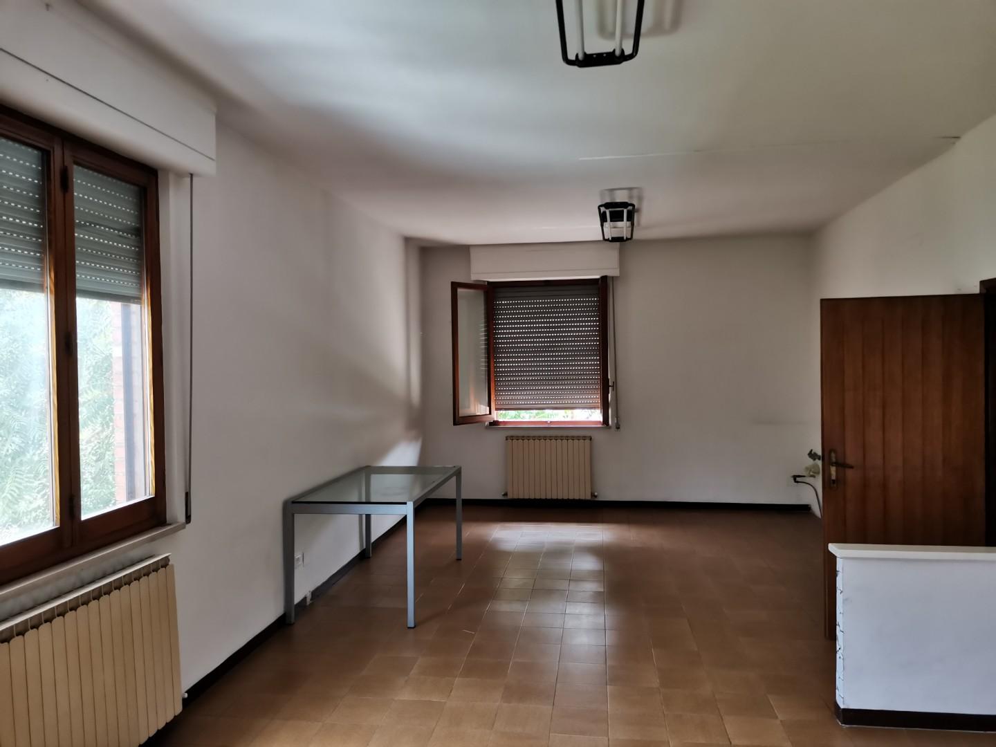 Ufficio in affitto, Colle di Val d'Elsa campolungo