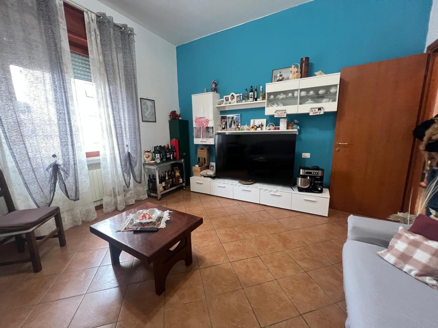 Quadrilocale con terrazzo a Poggibonsi