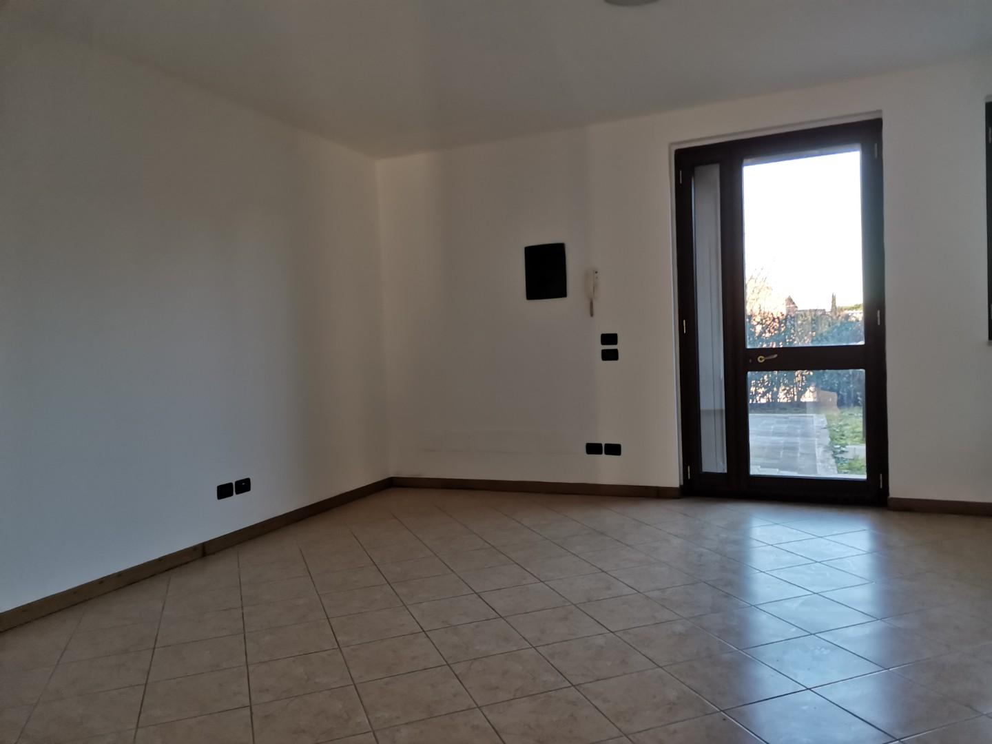 Quadrilocale con giardino, Colle di Val d'Elsa campolungo