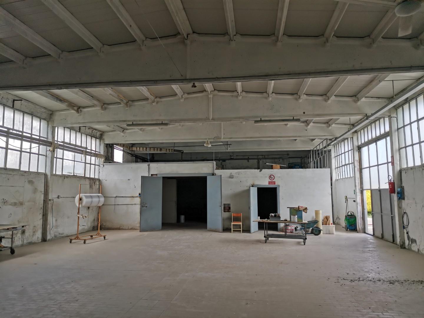 Capannone in vendita, Colle di Val d'Elsa gracciano dell'elsa