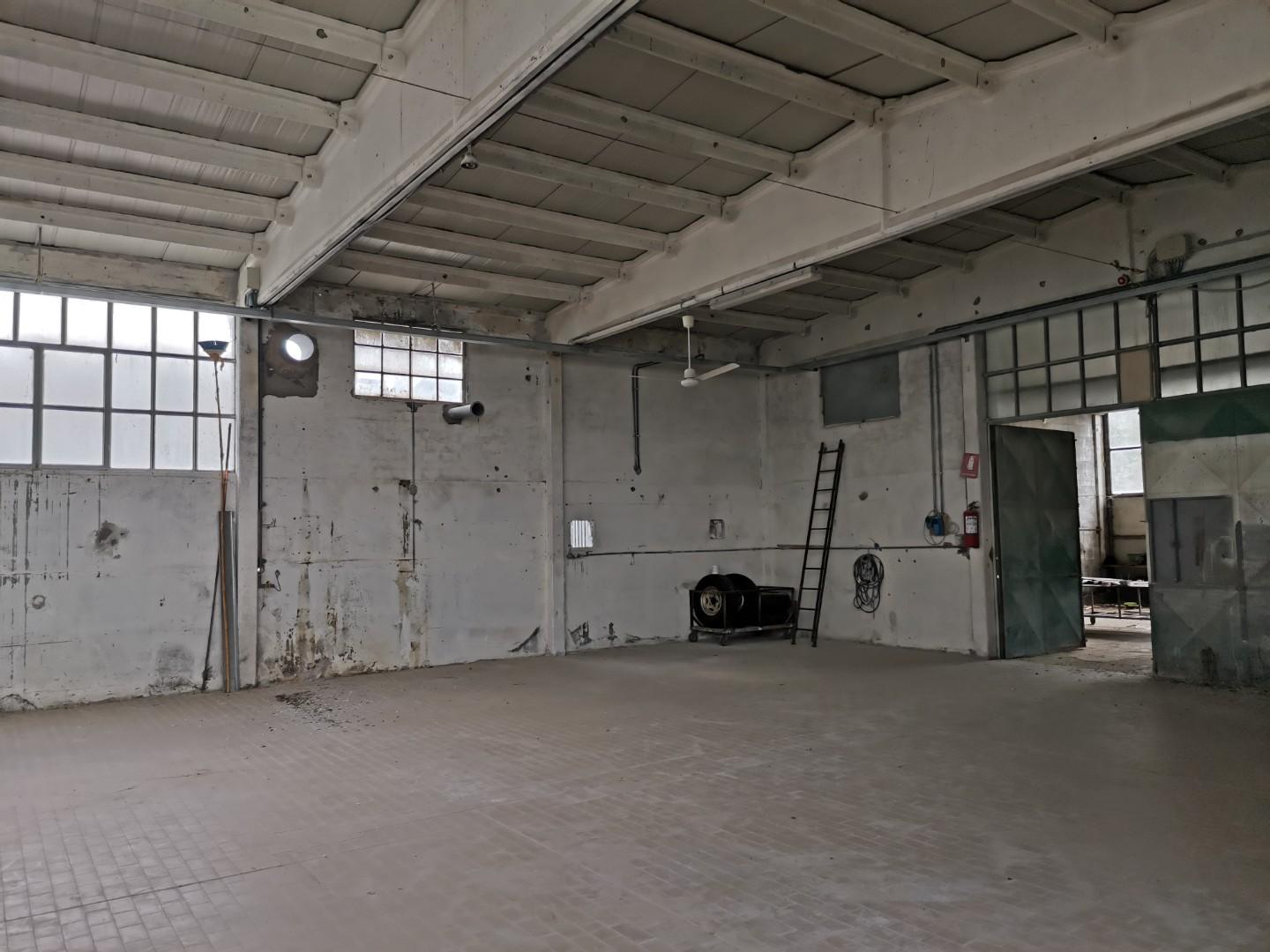 Capannone in vendita, Colle di Val d'Elsa gracciano dell'elsa