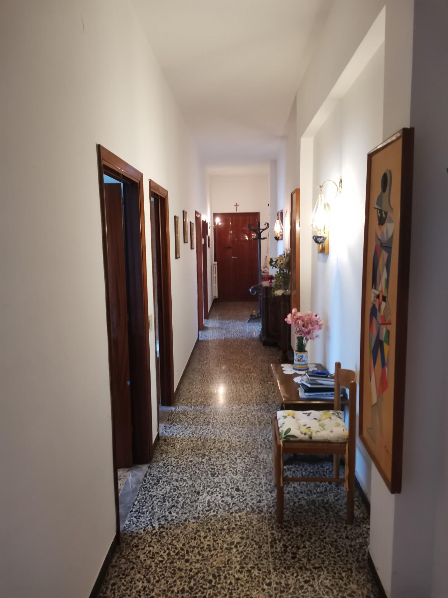 Quadrilocale con terrazzi, Poggibonsi via pisana (rione falco)