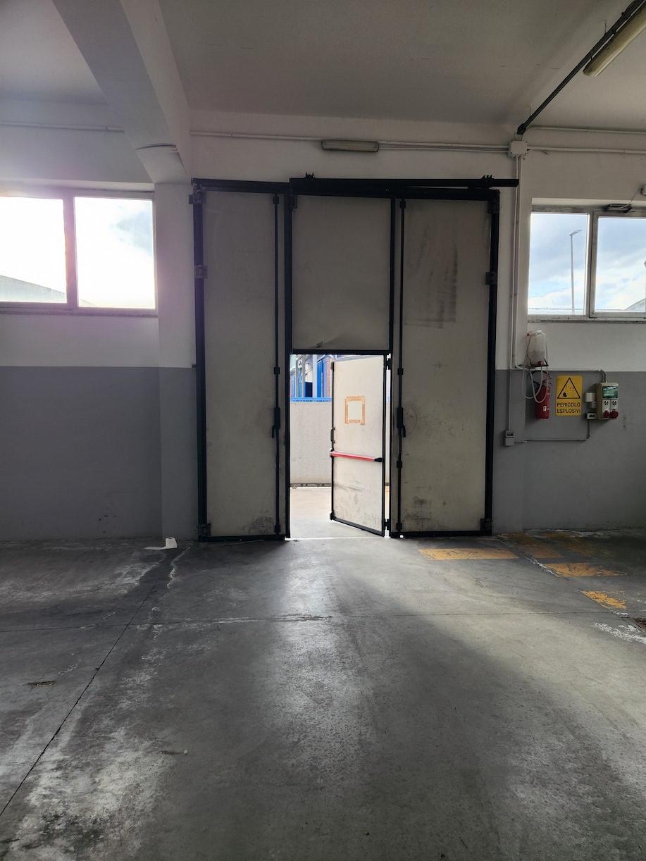 Capannone in affitto a Santa Croce sull'Arno