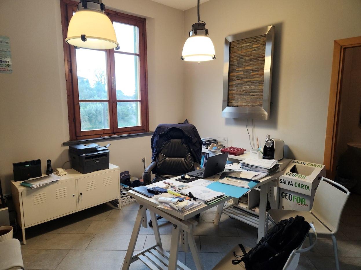 Negozio in vendita a Santa Maria a Monte