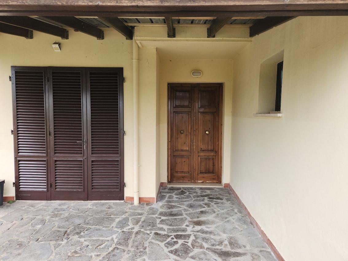 Casa indipendente arredata in affitto a Santa Croce sull'Arno