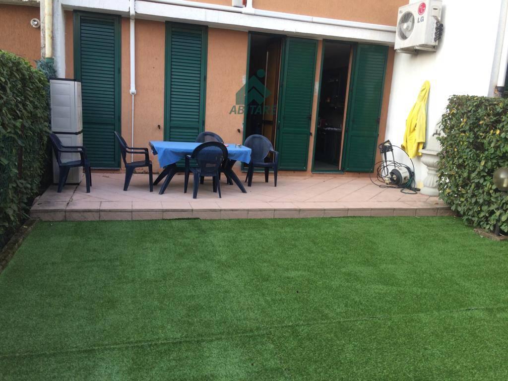 Casa indipendente con giardino a Cesate