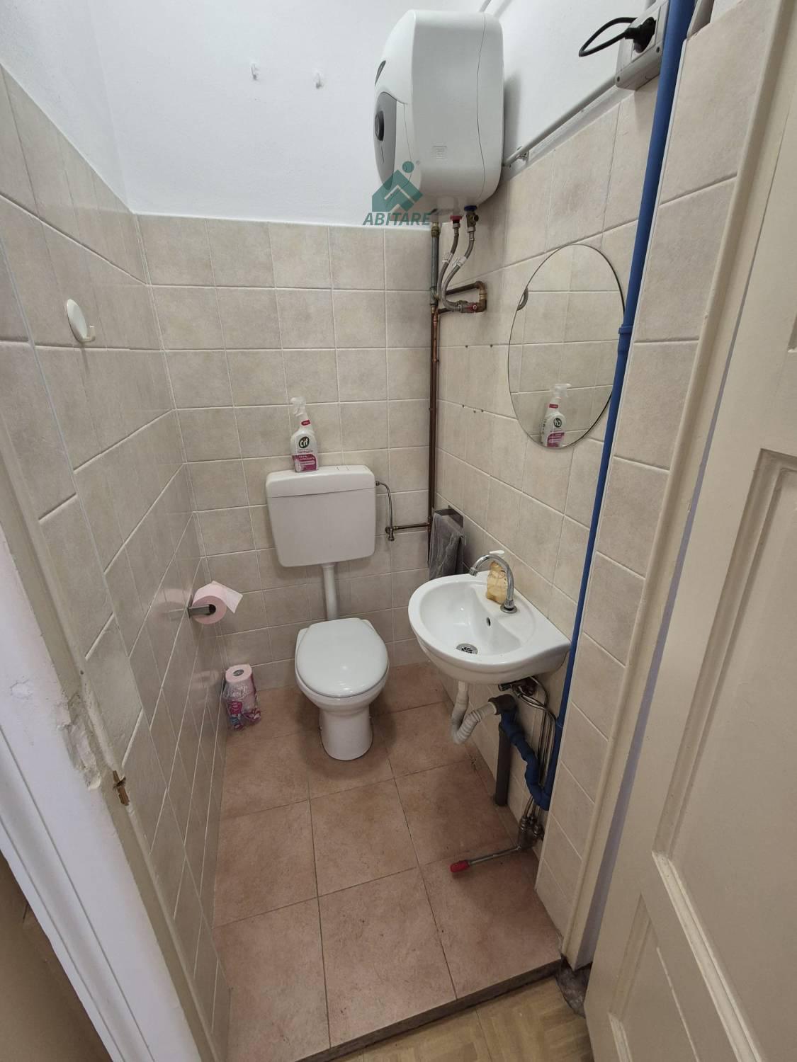 Negozio in affitto a Cantello