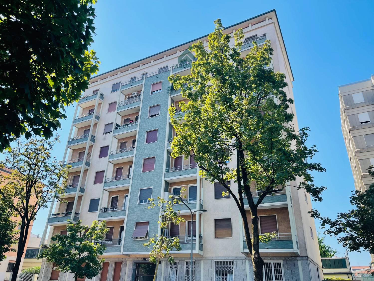 Trilocale arredato in affitto a Milano