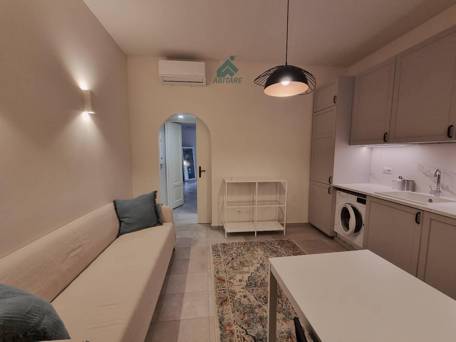 Bilocale arredato in affitto a Milano