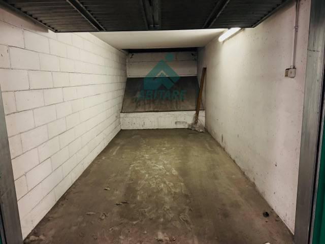 Box/Garage 13mq ristrutturato a Milano